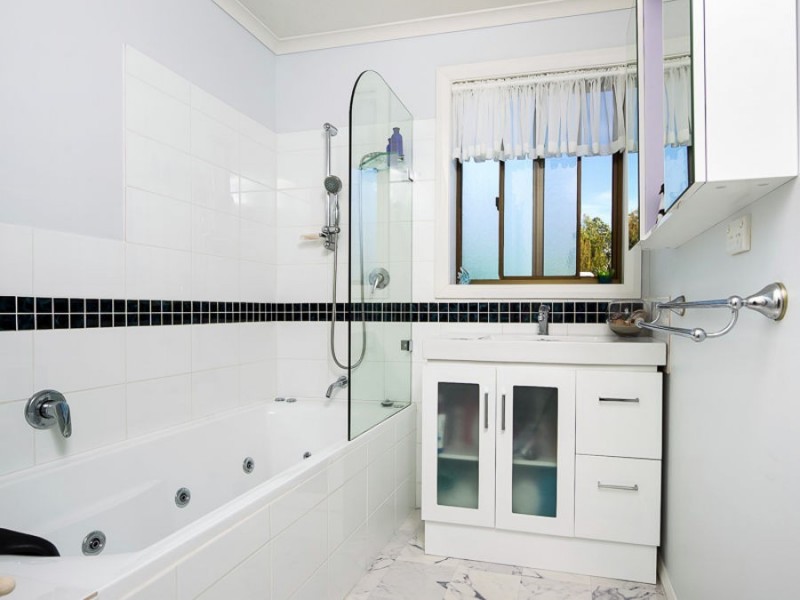 18 Greatbatch Drive, White Beach TAS 7184