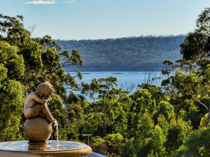 18 Greatbatch Drive, White Beach TAS 7184