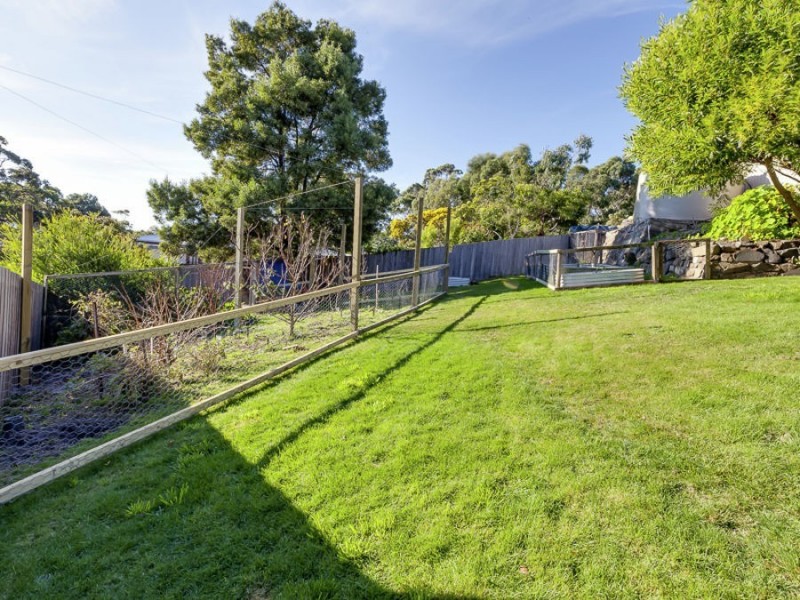 18 Greatbatch Drive, White Beach TAS 7184