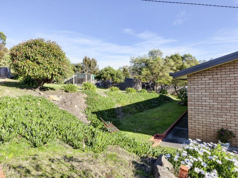 18 Greatbatch Drive, White Beach TAS 7184