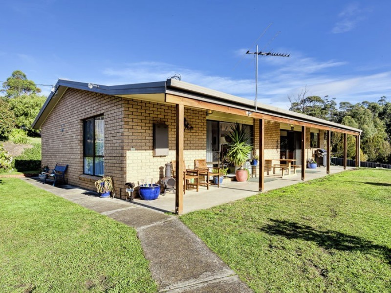 18 Greatbatch Drive, White Beach TAS 7184