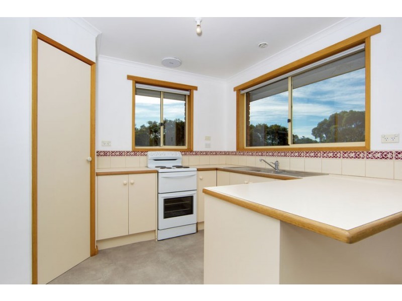 2 Riviera Drive, Carlton TAS 7173