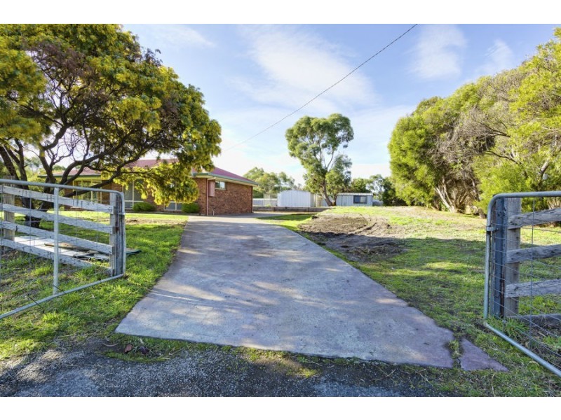 2 Riviera Drive, Carlton TAS 7173