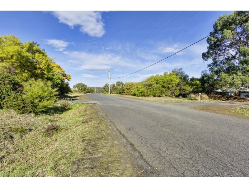 2 Riviera Drive, Carlton TAS 7173