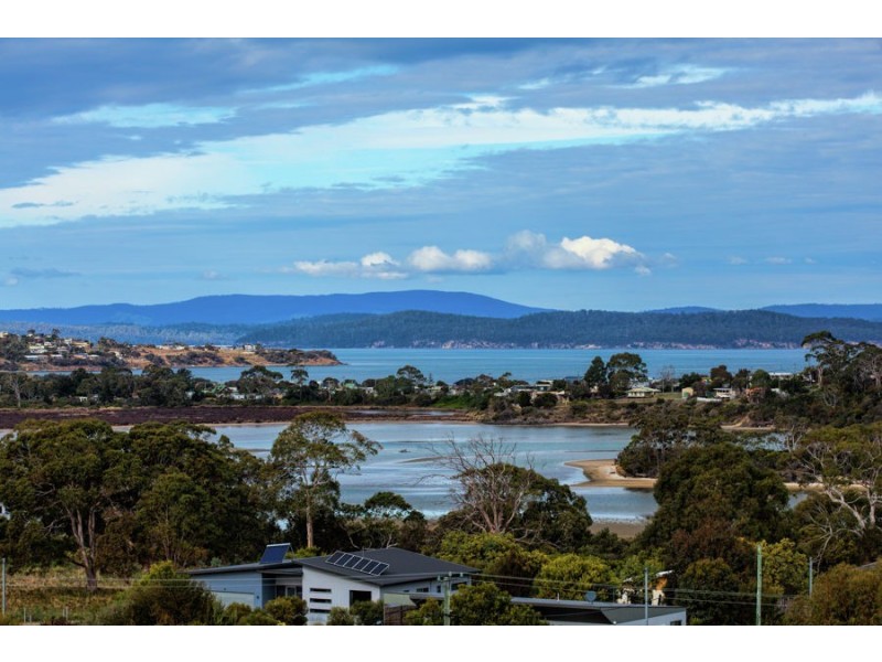 31 Provence Drive, Carlton TAS 7173