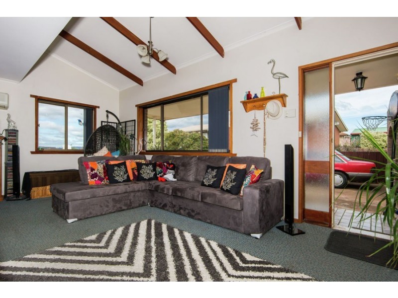 50 Raynors Road, Midway Point TAS 7171