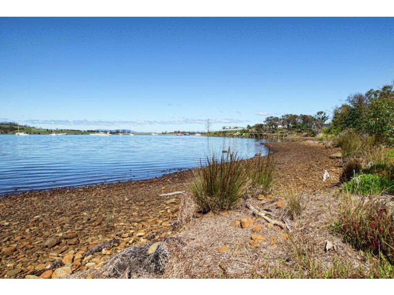 49-67 Arthur Highway, Dunalley TAS 7177