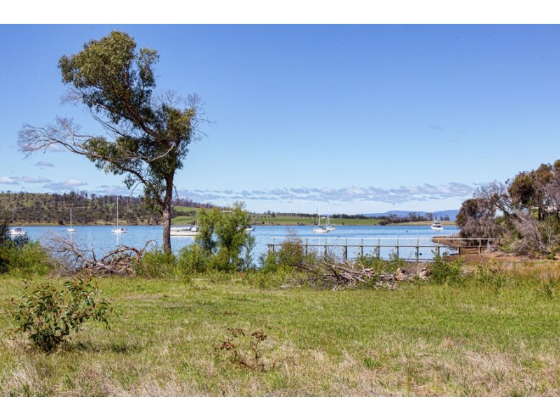 49-67 Arthur Highway, Dunalley TAS 7177