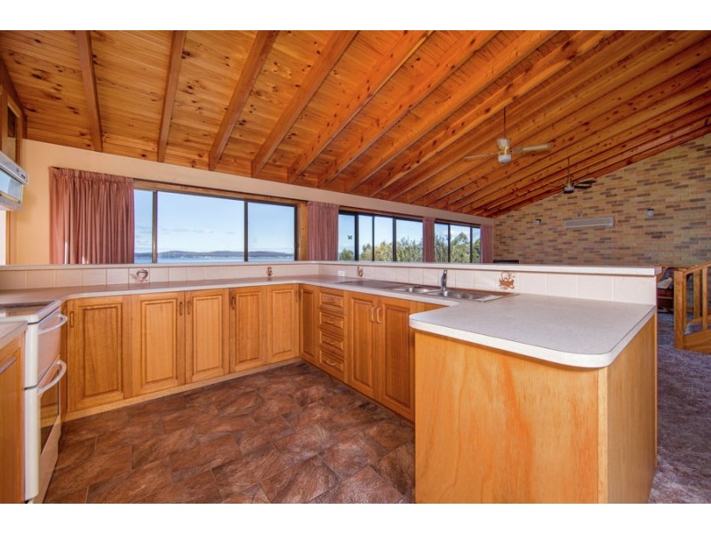 21 Susans Bay Road, Primrose Sands TAS 7173