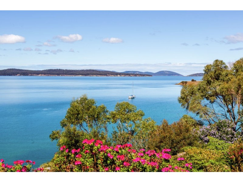 21 Susans Bay Road, Primrose Sands TAS 7173