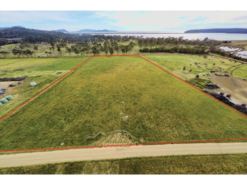 Lot 1/425 Bay Road, Boomer Bay TAS 7177