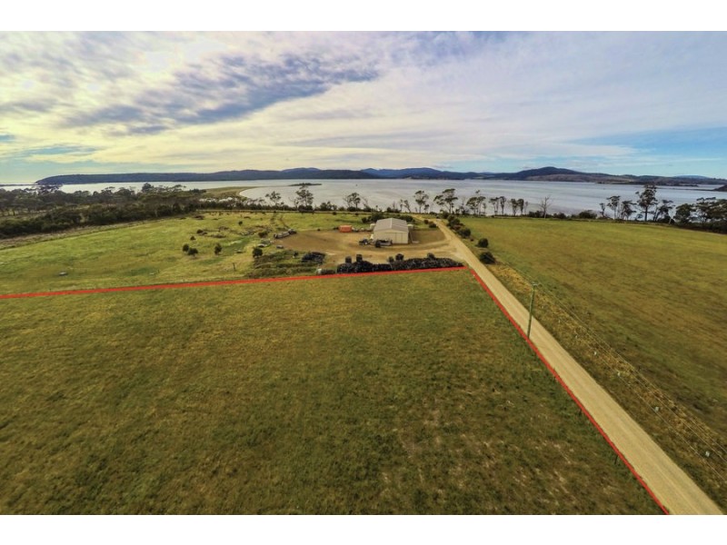 Lot 1/425 Bay Road, Boomer Bay TAS 7177