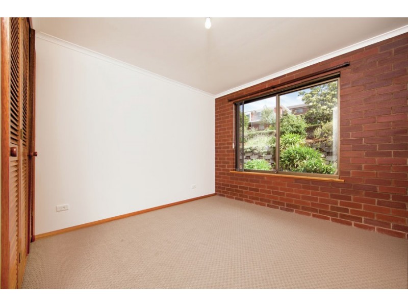 36 St Helens Street, Lindisfarne TAS 7015