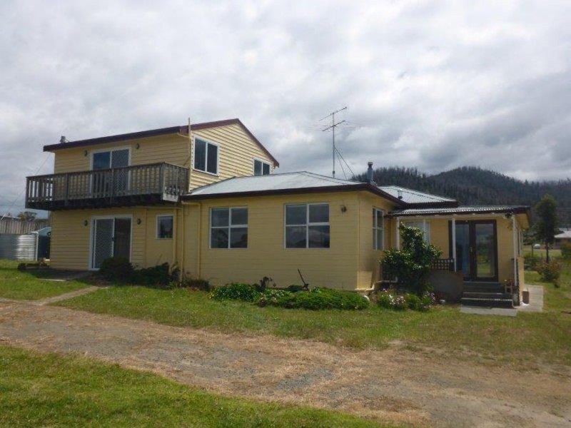69 Arthur Highway, Dunalley TAS 7177