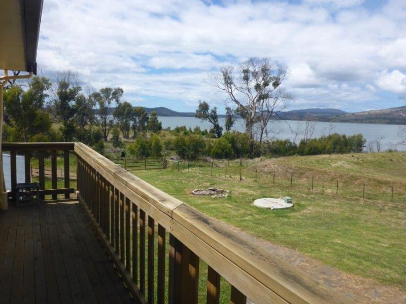 69 Arthur Highway, Dunalley TAS 7177