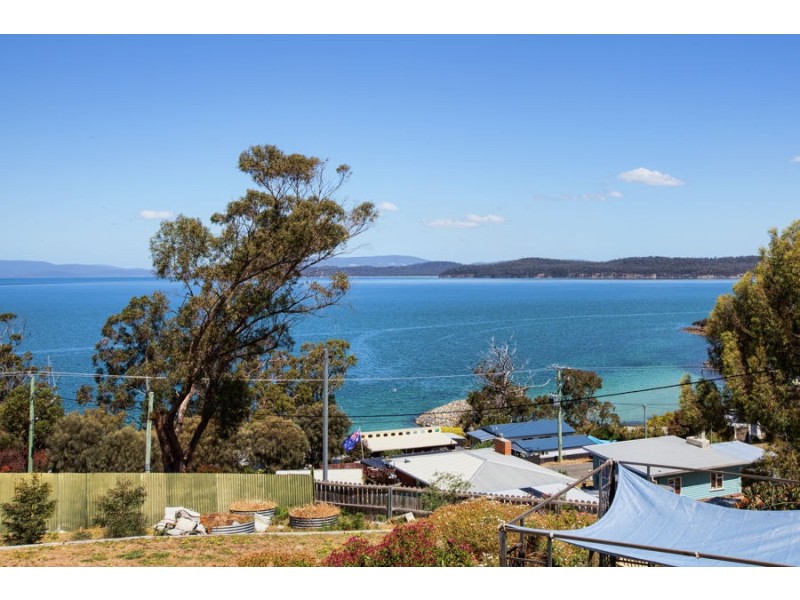 1-3 Broom Street, Primrose Sands TAS 7173