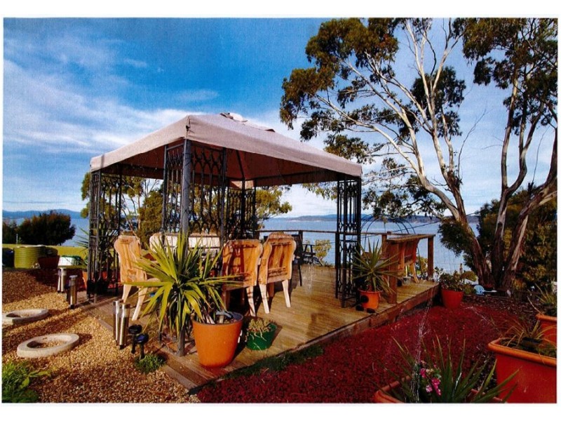 1-3 Broom Street, Primrose Sands TAS 7173