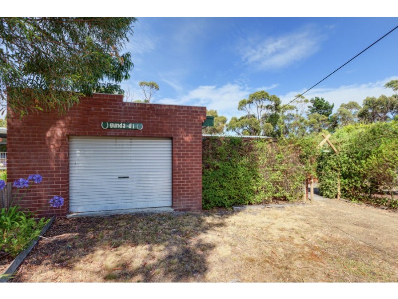 15 Peppermint Drive, White Beach TAS 7184