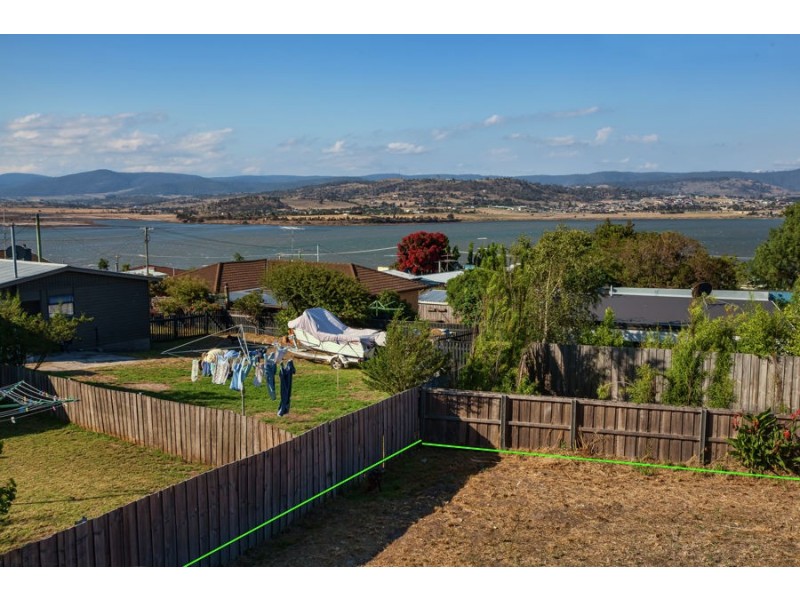 16 Bryant Street, Midway Point TAS 7171