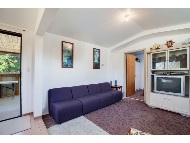 15 Olive Place, White Beach TAS 7184