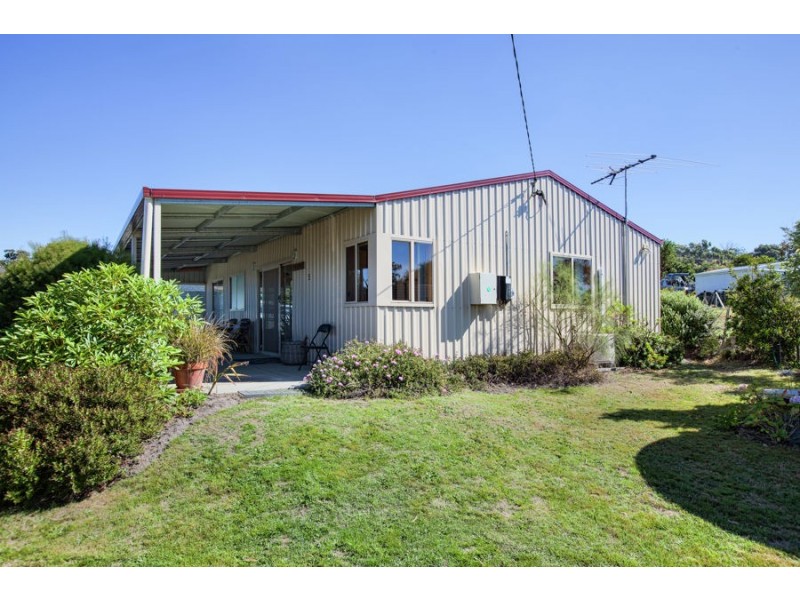 7 Cliffords Road, Saltwater River TAS 7186