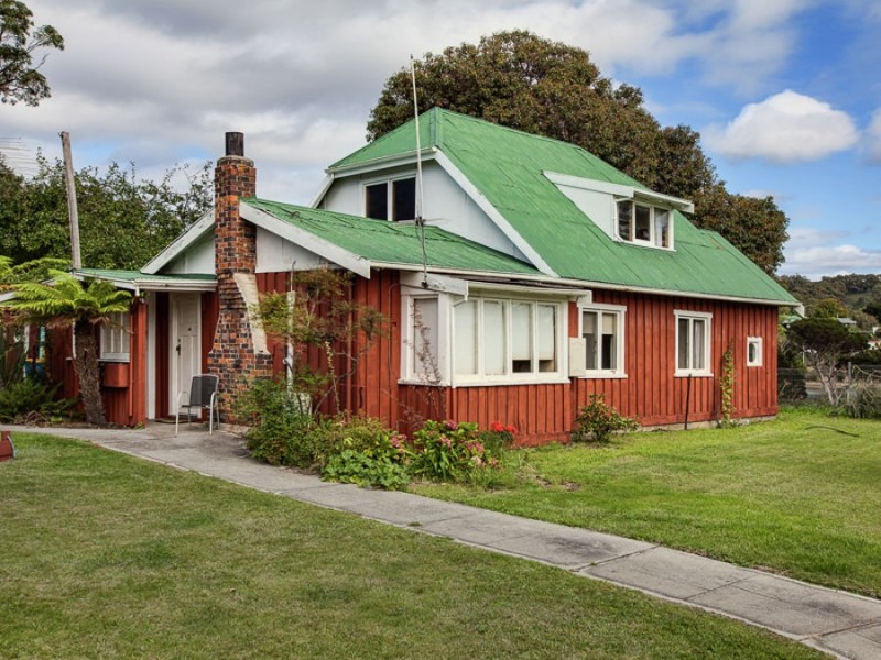 8 St Helens Point Road, St Helens TAS 7216