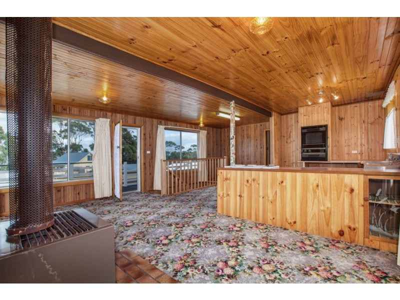 192 White Beach Road, White Beach TAS 7184