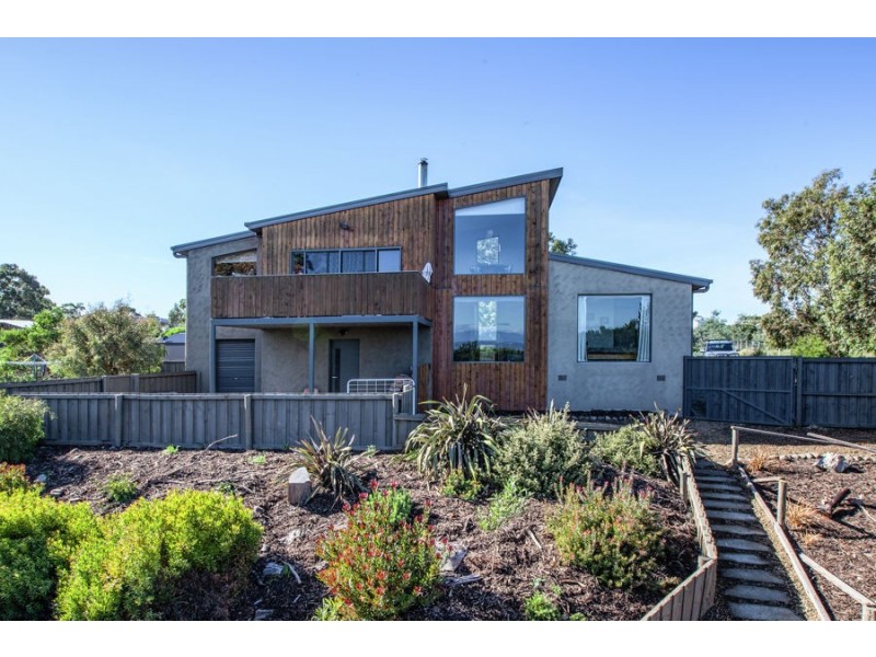 15 Clover Court, Carlton TAS 7173