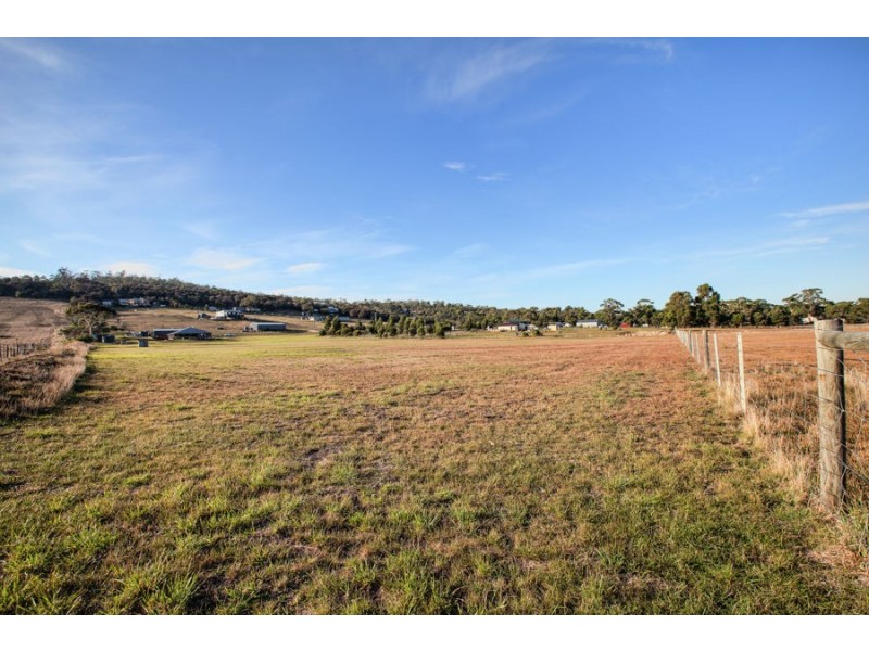 28a Okines Road, Dodges Ferry TAS 7173