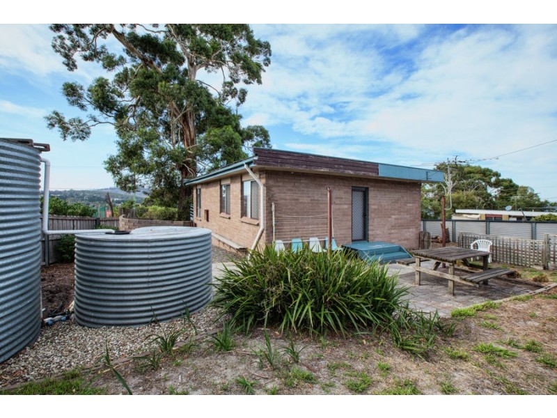 16 Falcon Street, Primrose Sands TAS 7173