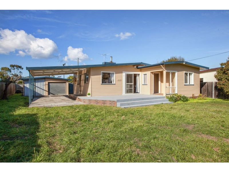 7 Second Avenue, Dodges Ferry TAS 7173