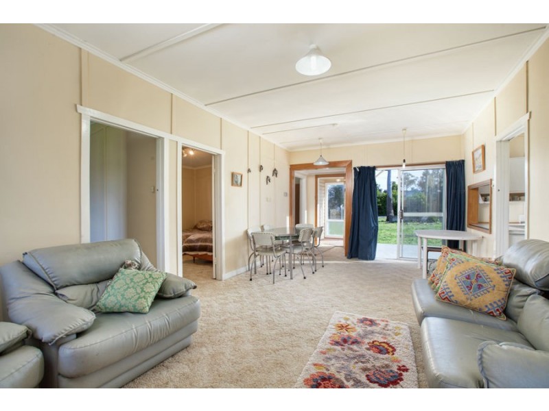 7 Second Avenue, Dodges Ferry TAS 7173