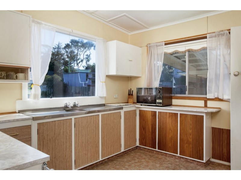 7 Second Avenue, Dodges Ferry TAS 7173