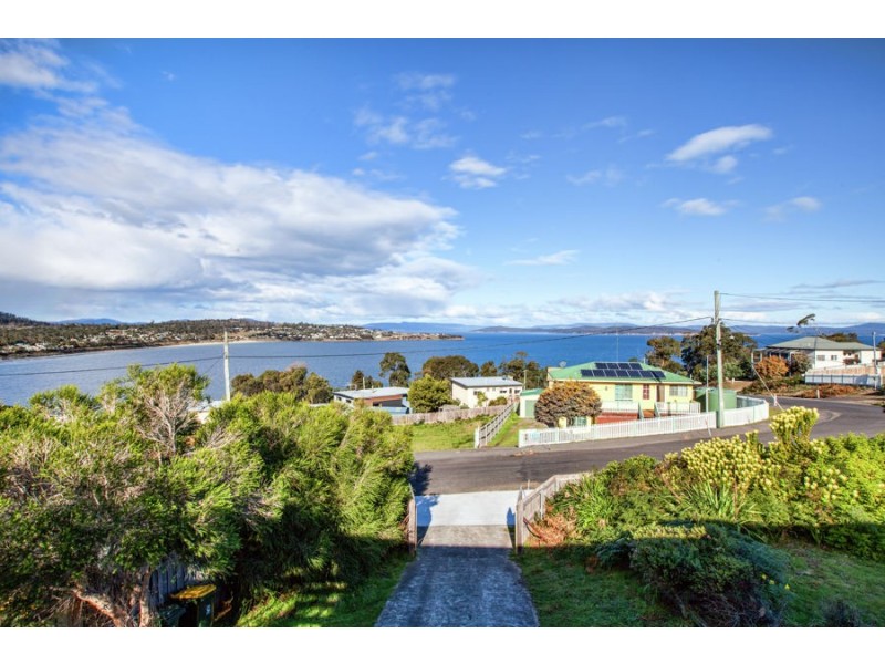 37 Sea Eagle Road, Primrose Sands TAS 7173