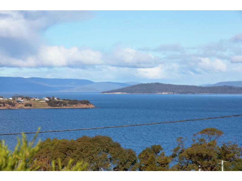 37 Sea Eagle Road, Primrose Sands TAS 7173
