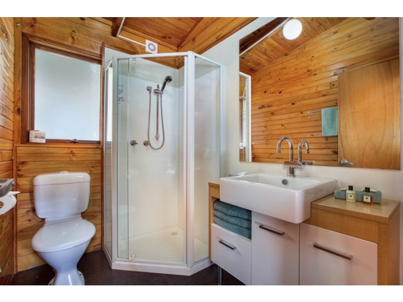 U17/6955 Arthur Highway “Stewarts Bay Lodge”, Port Arthur TAS 7182