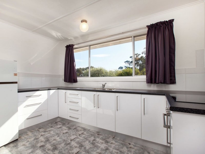 218 White Beach Road, White Beach TAS 7184