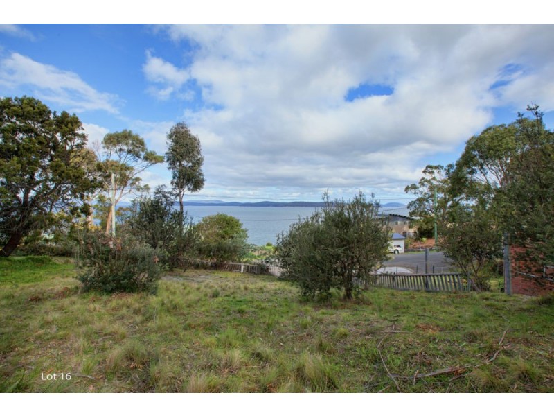 16 Susans Bay Road, Primrose Sands TAS 7173