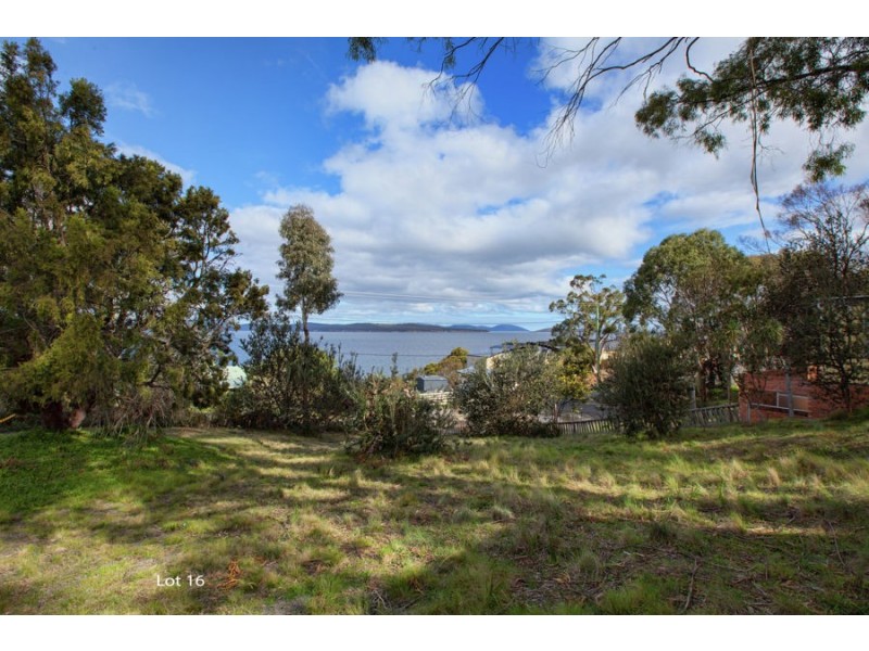 16 Susans Bay Road, Primrose Sands TAS 7173