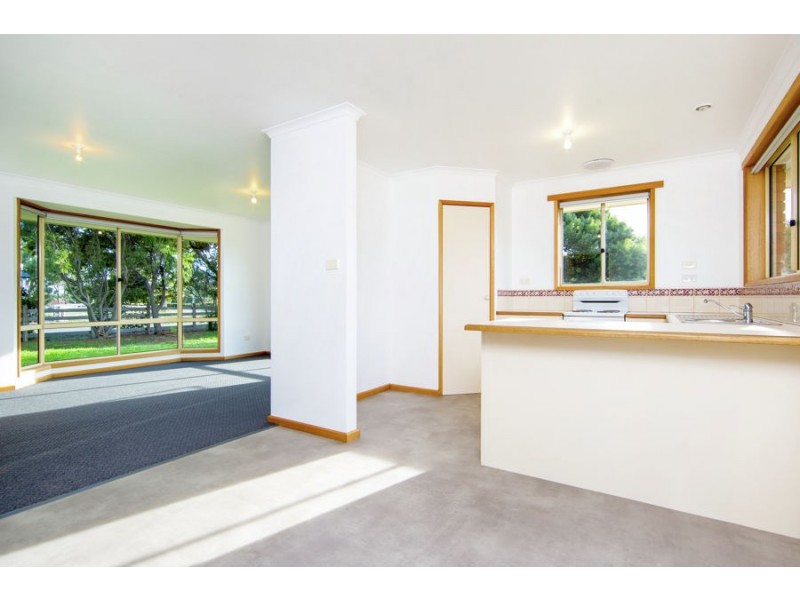 2 Riviera Drive, Carlton TAS 7173