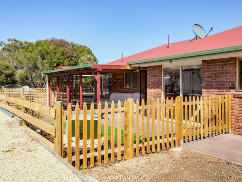 2 Riviera Drive, Carlton TAS 7173