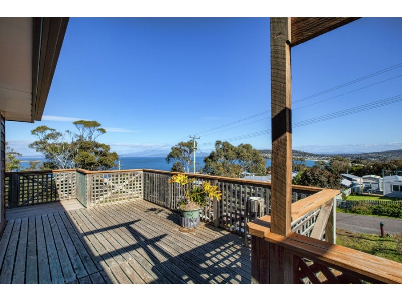19 Rowan Avenue, Primrose Sands TAS 7173