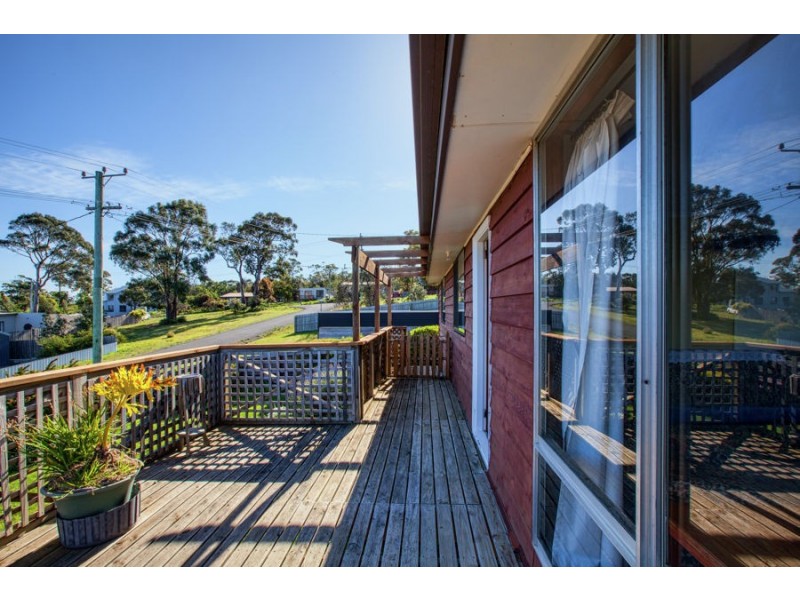 19 Rowan Avenue, Primrose Sands TAS 7173