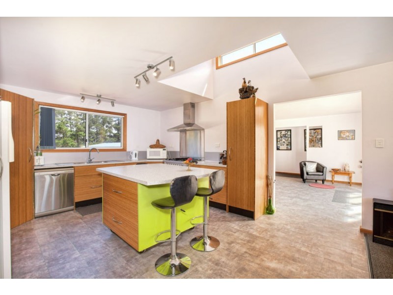 10 Colleen Crescent, Primrose Sands TAS 7173