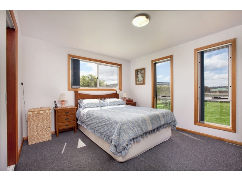 10 Colleen Crescent, Primrose Sands TAS 7173