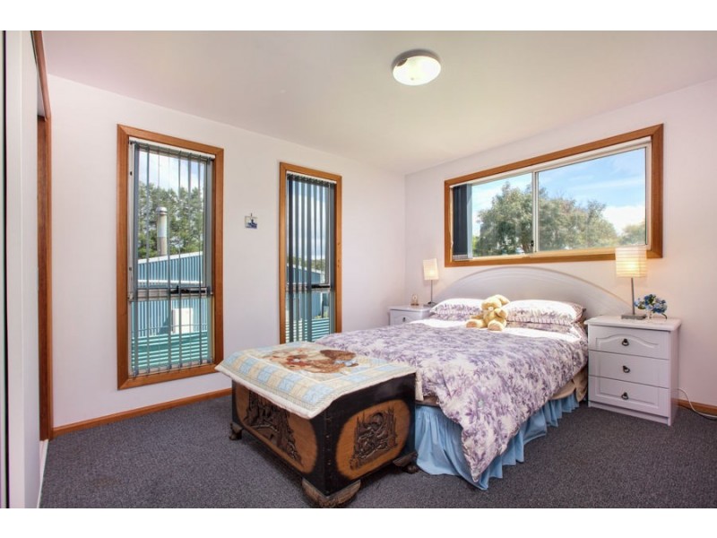 10 Colleen Crescent, Primrose Sands TAS 7173