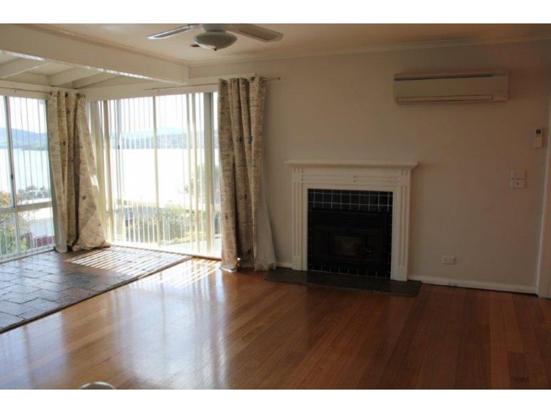 15 Brady Street, Midway Point TAS 7171