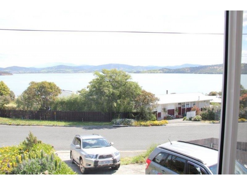 15 Brady Street, Midway Point TAS 7171