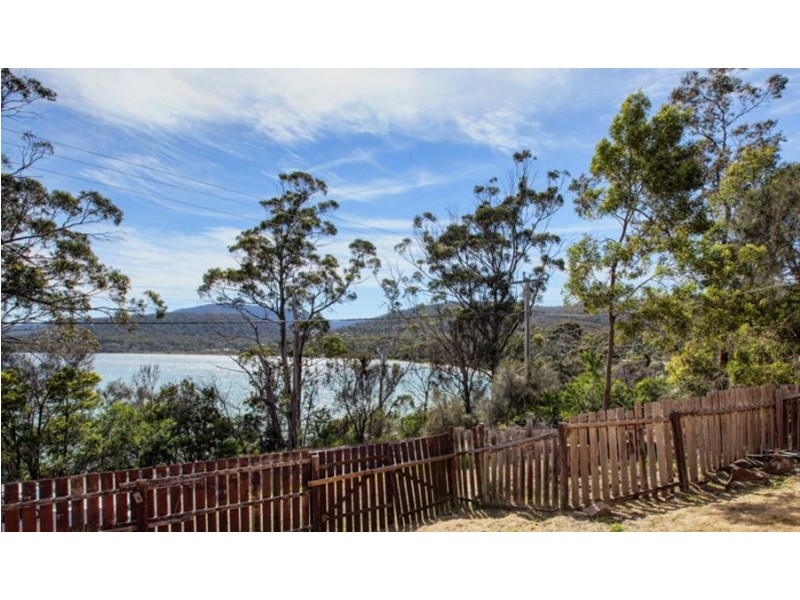 389 White Beach Road, White Beach TAS 7184