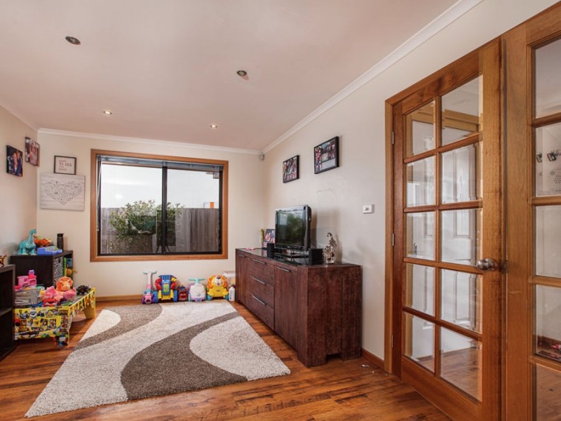 9 Paige Court, Warrane TAS 7018